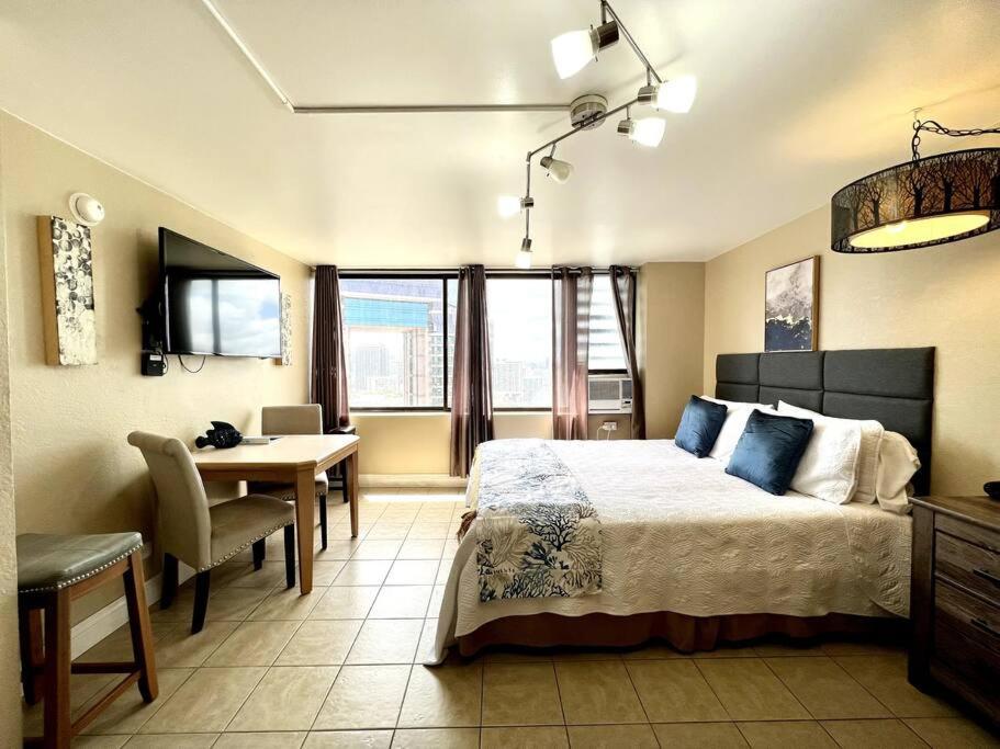 King Bed, Spacious, Legal, View هونولولو المظهر الخارجي الصورة